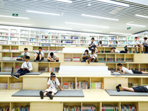 海亮外国语学校图书馆