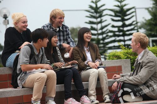 上海外国语大学A-Level国际高中有哪些课程哪?