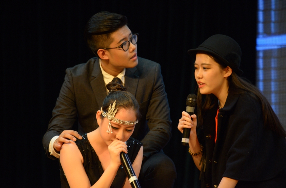 爱迪美国高中的同学们演绎英文话剧《Chicago》