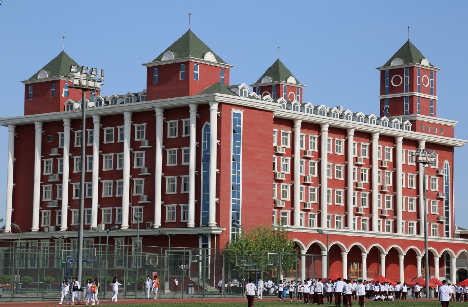 北京爱迪国际学校校园一隅