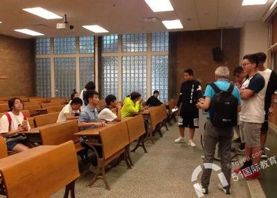 中加枫华国际学校2016UBC游学体验：课堂