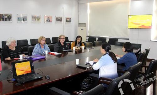 昆士兰大学来访北京外国语大学附属外国语学校