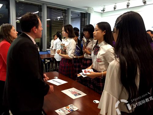 贝拉国际高中学子赴美国大使馆参加入学派对