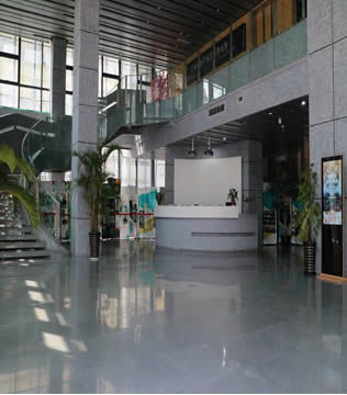 美国林登中学上海分校教学楼大厅