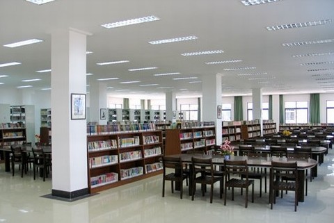 北京剑桥国际学校图书馆