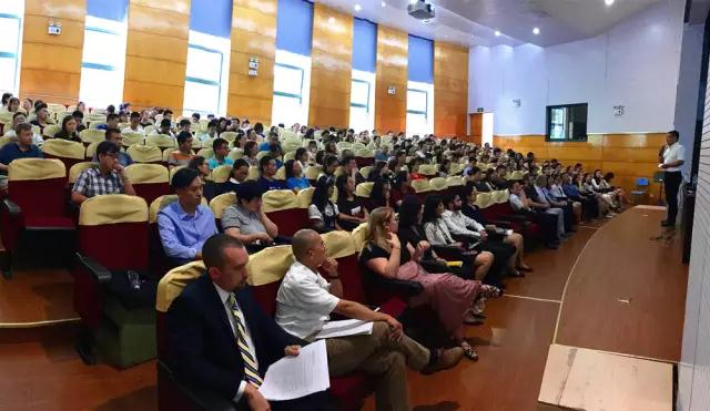 上海新和中学国际课程中心开学典礼