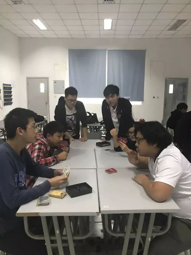 中加枫华国际学校Board Game Club