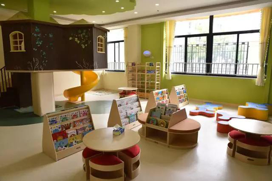 上海学乐星幼儿园图书阅览室