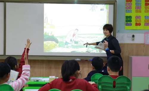 北京王府外国语小学师生互动