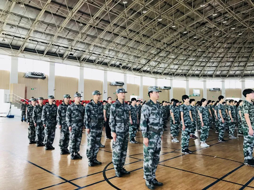 中加枫华国际学校高一军训开幕！