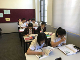 黑利伯瑞国际学校