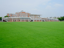 领科教育上海校区足球场