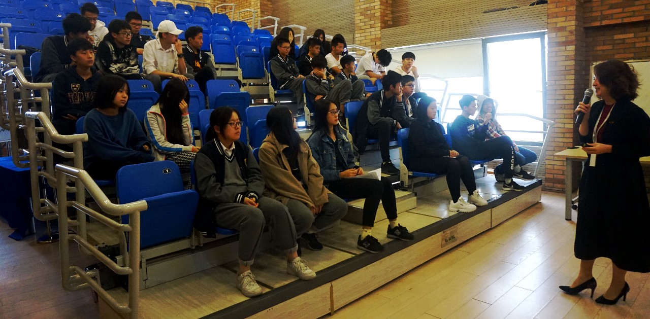 上海诺美学校升导办组织“模拟商赛“活动，欢迎踊跃报名！