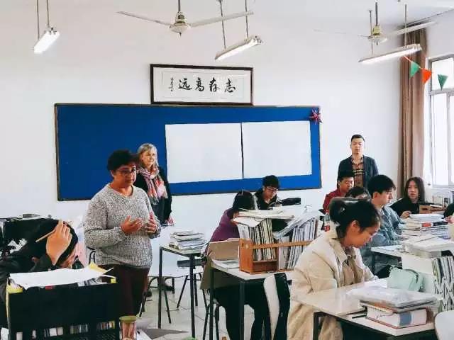 澳洲总校学科导师莅临上师大天华学院国际高中