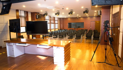 上海融育北美国际高中多媒体教室