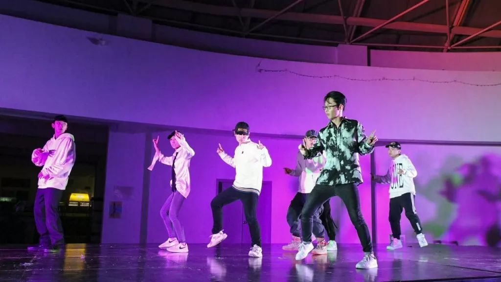 中加枫华国际高中部Dance12课程精彩展示