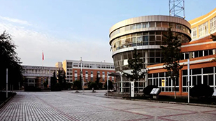成都冠城实验学校IEC国际教育中心教学楼