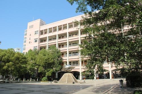 温州二十一中国际部教学楼.jpg