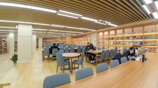杭州英特外国语学校图书馆