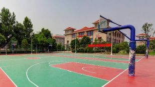 郑州市第七中学国际部篮球场