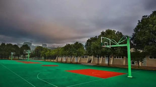 平湖中学圣玛丽国际部篮球场