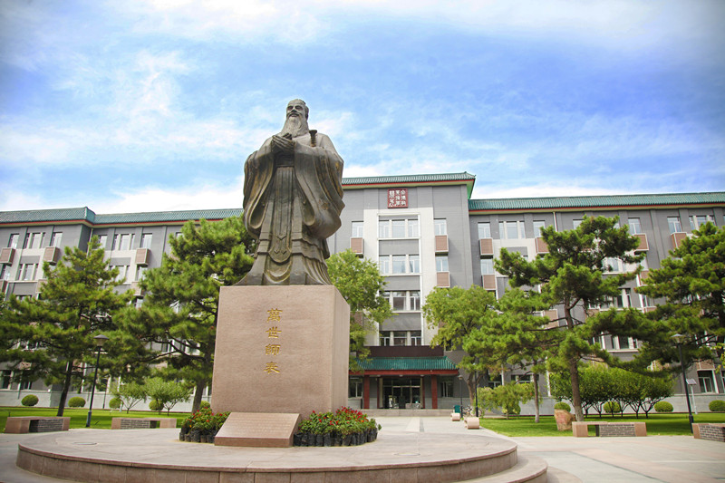 中国传媒大学OSSD国际高中孔子广场
