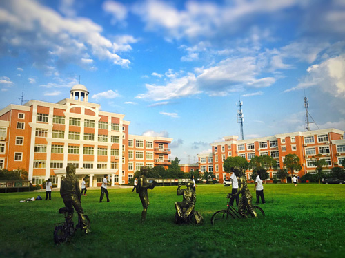 领科教育上海校区国际高中