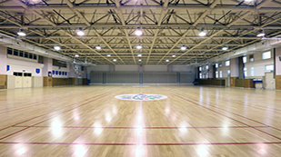 北京新英才学校室内篮球馆