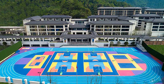 蓝润天使外国语实验学校