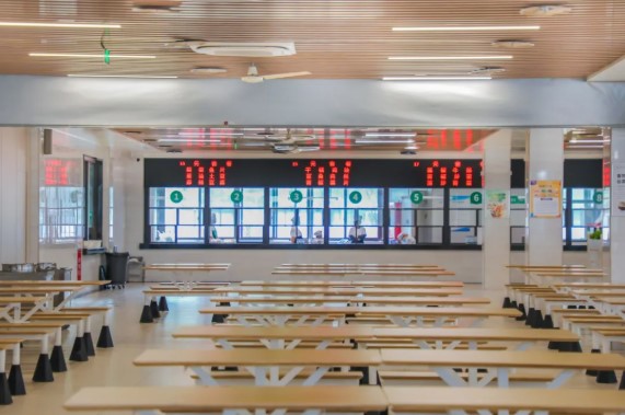 杭州市富阳黄公望高级中学食堂