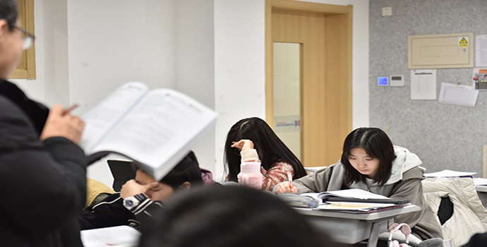 北京一土致知学校高中部